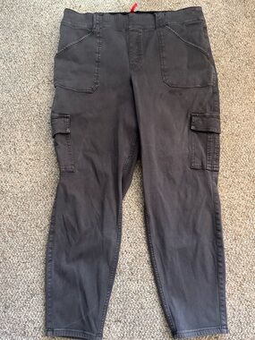 Spanx Stretch Twill Ankle Cargo Pants - Women’s size 3x, Grey